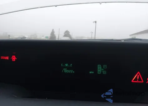 2005 Toyota Prius z USA, uszkodzony, nr VIN JTDKB22U450128019